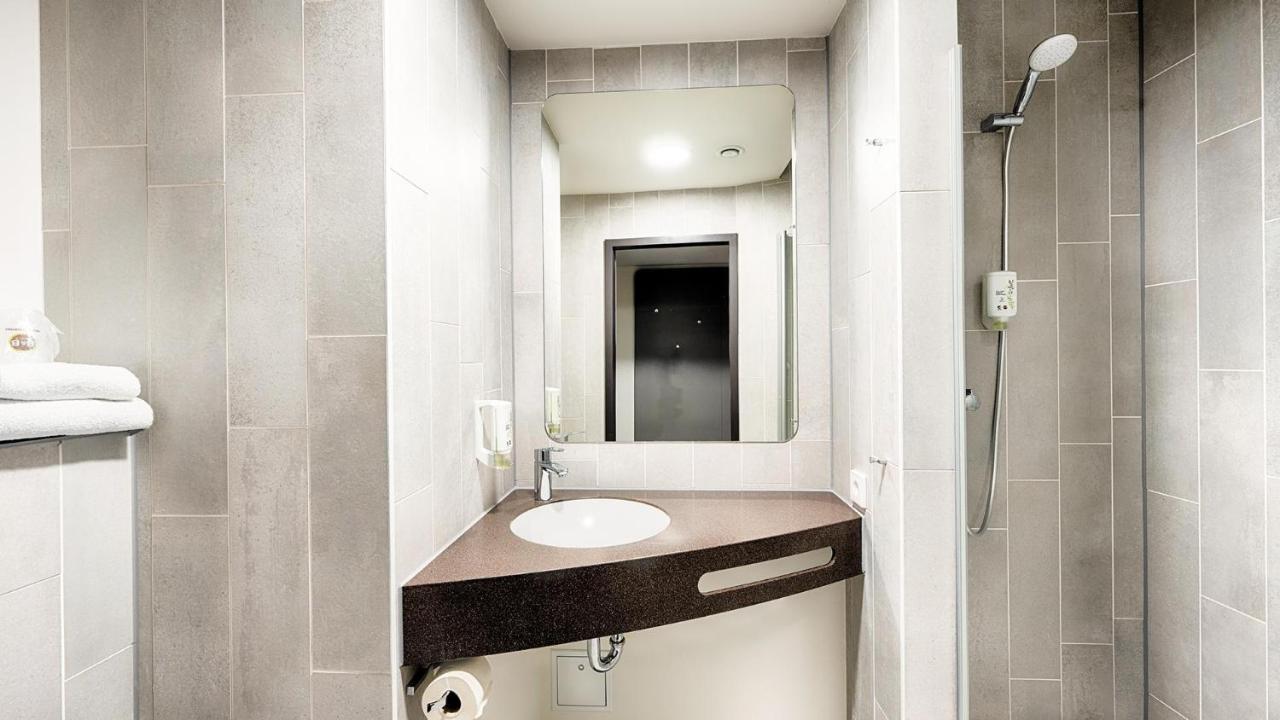 B&B Hotel Muenchen-Garching Garching bei München Dış mekan fotoğraf